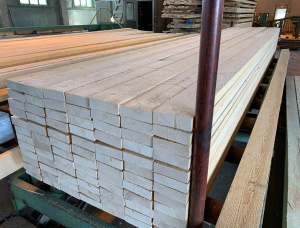 47 mm x 150 mm x 6000 mm KD R/S  European spruce Lumber