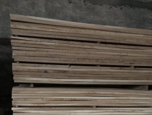 30 mm x 250 mm x 2800 mm KD  Oak Lumber