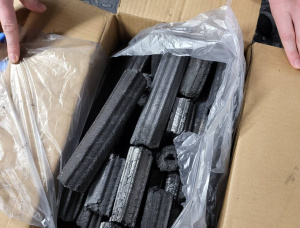 Pini-Kay Charcoal briquettes 300 mm x 200 mm x 50 mm