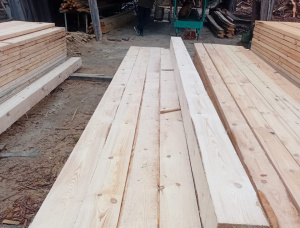 200 mm x 200 mm x 6000 mm GR R/S  Epicea Bois d oeuvre
