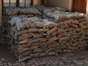 Cypress Unspilt Firewood 100 mm x 100 mm