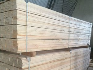 20 mm x 140 mm x 2440 mm  Eingefasstes Brett Gemeine Fichte S2S KD