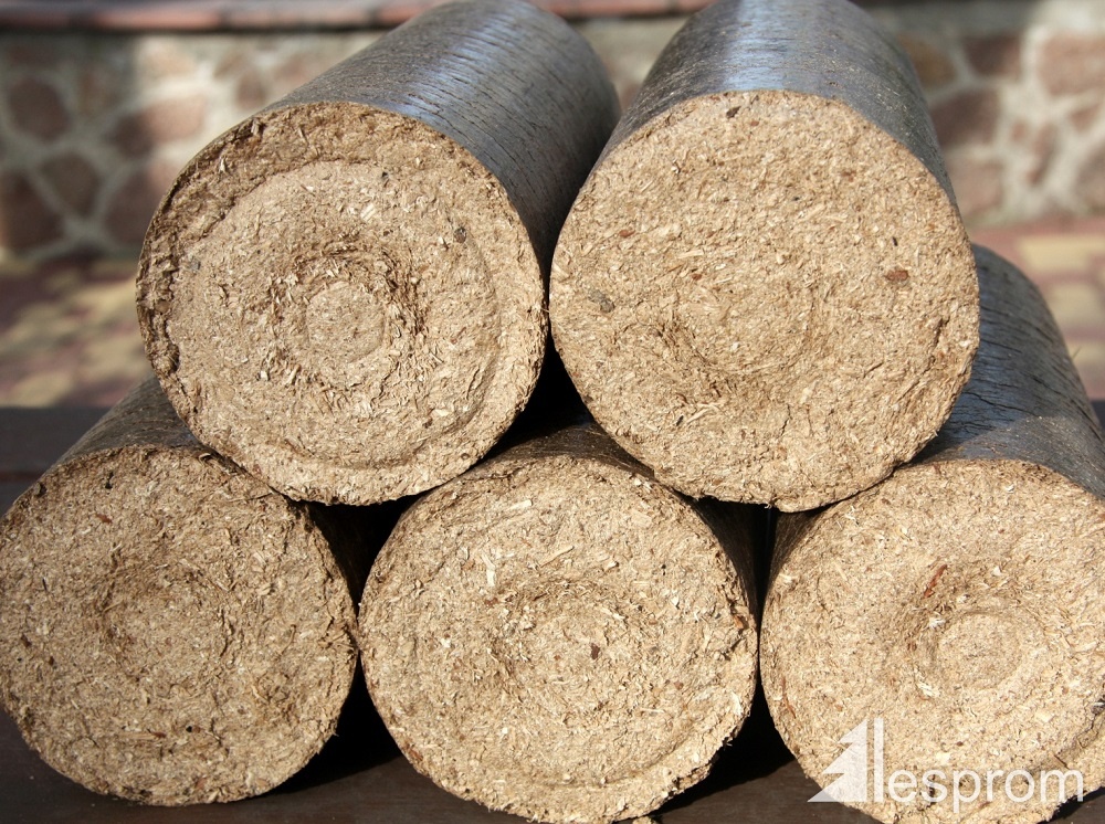 Wood Briquettes 30 mm x 10 mm 30 mm x 10 mm