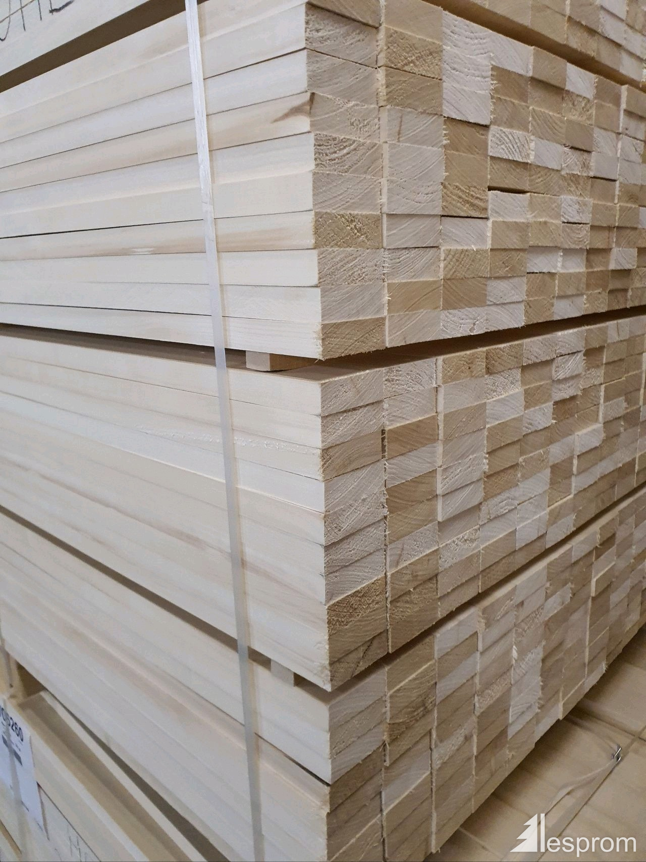 30 mm x 100 mm x 2000 mm KD S4S Pressure Treated European spruce Lumber