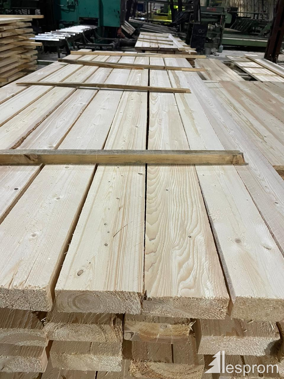 63 mm x 150 mm x 6000 mm KD R/S Heat Treated European spruce Lumber