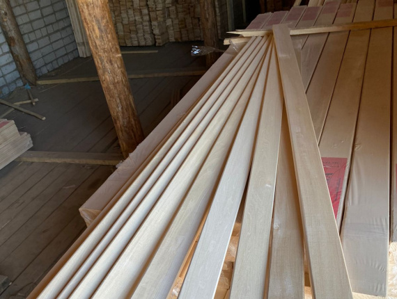 28 mm x 90 mm x 2000 mm  建築材 酸橙树 S4S KD