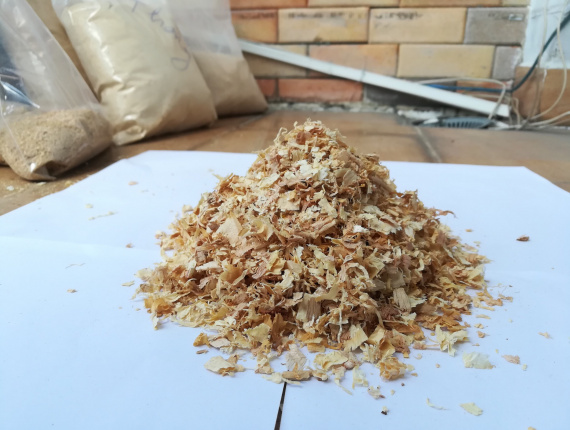 Spruce (Picea) Wood shavings 5 mm x 15 mm