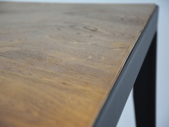 Sztokholm Steel and Oak Table