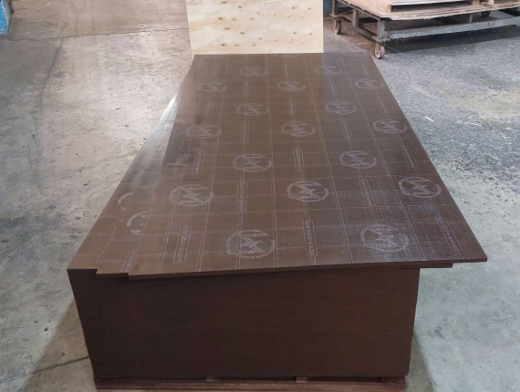 Ламинированная фанера Береза F/F 1220 мм x 2440 мм x 18 мм
