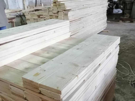 20 mm x 200 mm x 2200 mm KD S4S Heat Treated European spruce Lumber