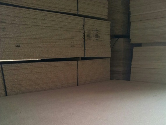 Particle board 16 mm x 1830 mm x 2440 mm