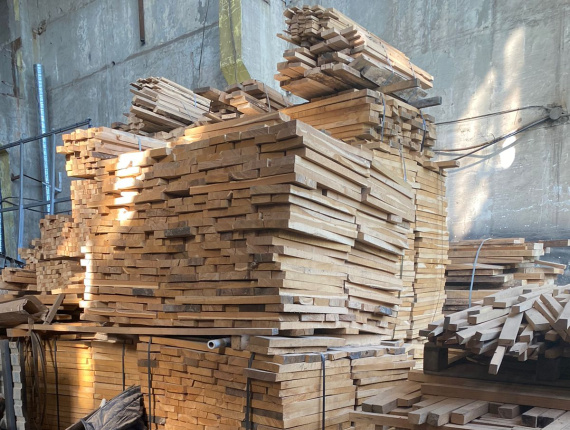 55 mm x 200 mm x 3000 mm 半邊板材 榉木