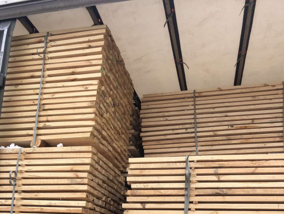 35 mm x 100 mm x 3000 mm  建築材 歐洲赤松 S4S GR