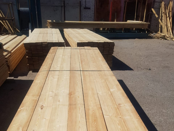 32 mm x 150 mm x 4000 mm KD S4S  Siberian Larch Lumber