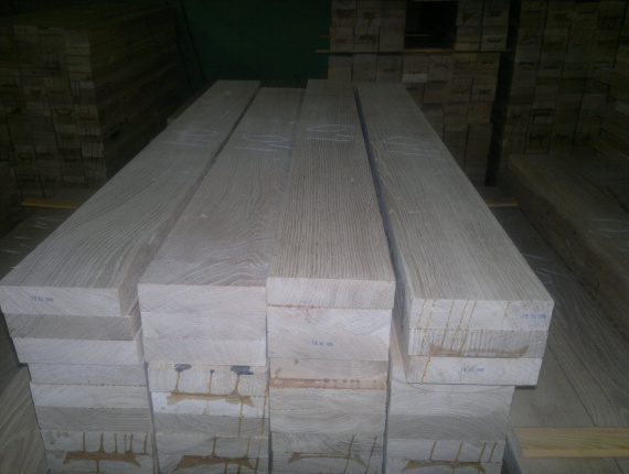 Oak Glued window scantlings 84 mm x 86 mm x 600 mm