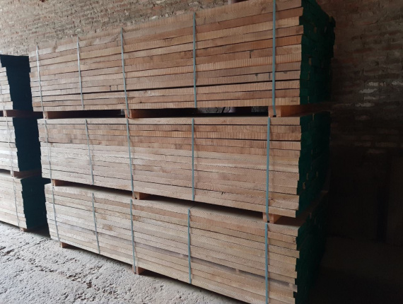 32 mm x 150 mm x 3000 mm KD S2S Heat Treated Oak Lumber