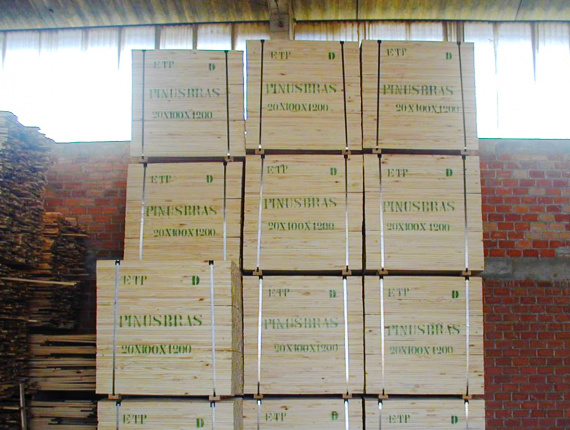 35 mm x 150 mm x 2000 mm KD R/S Heat Treated Elliotis Pine Lumber