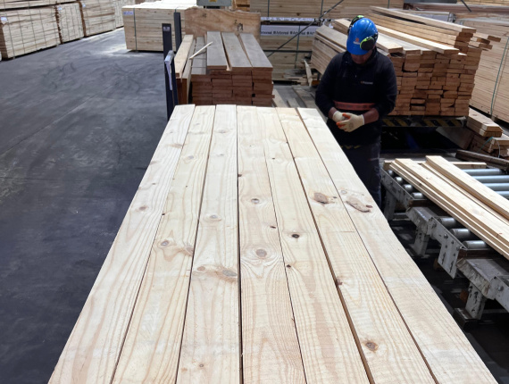 50 mm x 100 mm x 400 mm KD R/S Heat Treated Taeda Pine Madera aserrada