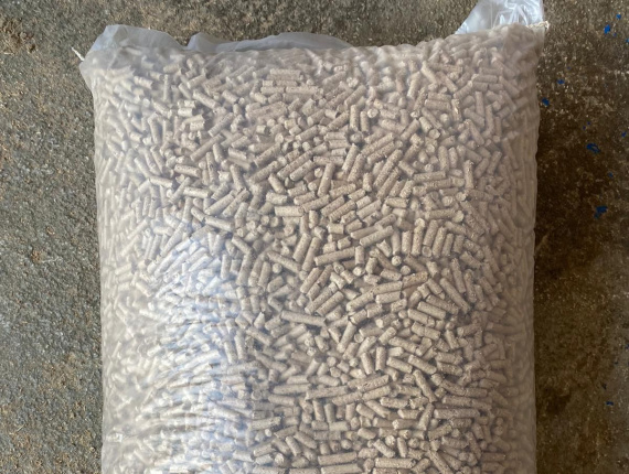 Spruce-Pine (S-P) Wood pellets 6 mm x 10 mm