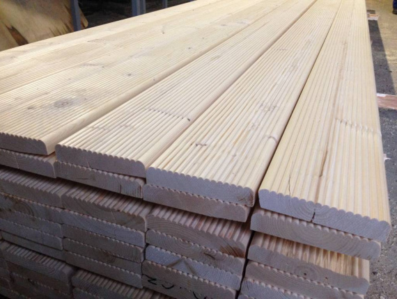 Scots Pine Anti-slip decking KD 28 mm x 140 mm x 6000 mm