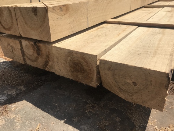 Sleepers KD Oak 100 mm x 200 mm x 2.4 m