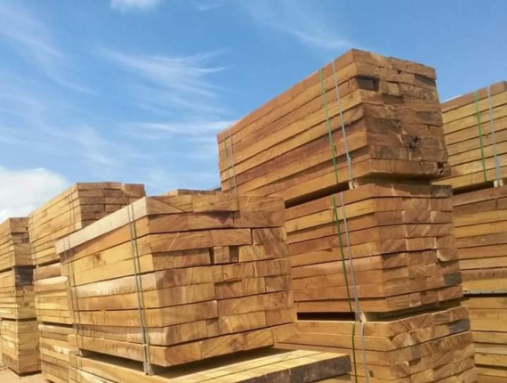 70 mm x 80 mm x 1000 mm Druck behandelt Eingefasstes Brett Iroko (Mvuli R/S AD