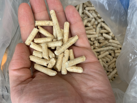 Spruce-Pine (S-P) Wood pellets 8 mm x 30 mm