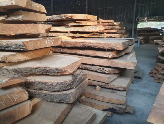 90 mm x 1100 mm x 3500 mm Teak Slab