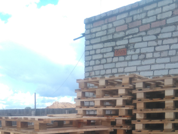 European larch Wooden Pallet 1200 mm x 1000 mm x 145 mm