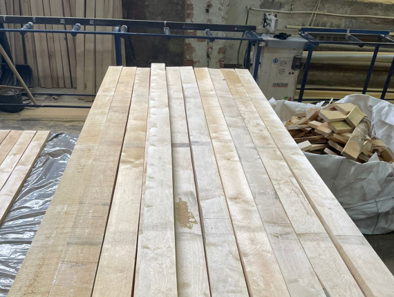 25 mm x 125 mm x 3000 mm KD R/S  Paper Birch Lumber