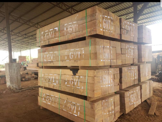 150 mm x 300 mm x 3000 mm Hitzebehandelt Eingefasstes Brett Azobé (Bongossi S4S AD