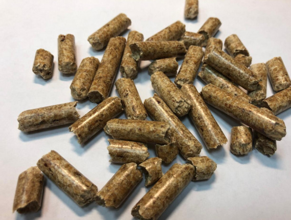 Siberian Pine Wood pellets 8 mm x 45 mm