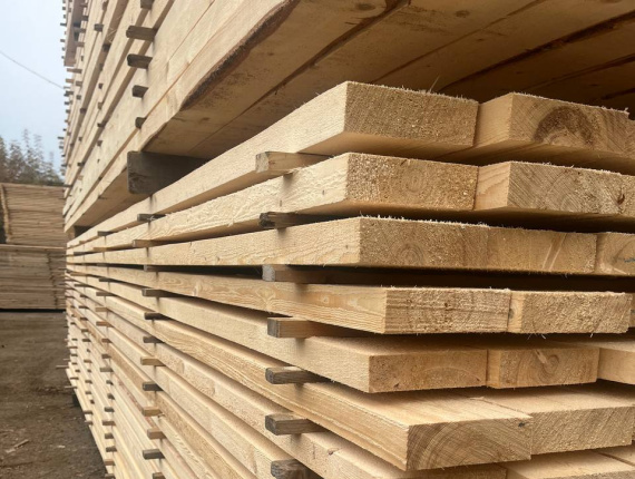 50 mm x 125 mm x 4000 mm  建築材 云杉 S4S KD