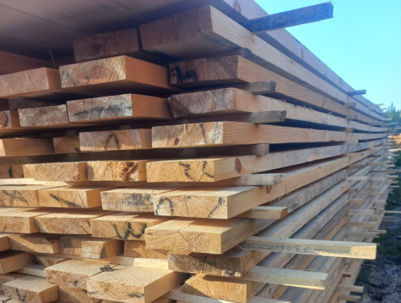 25 mm x 150 mm x 6000 mm GR S4S  Pine Lumber