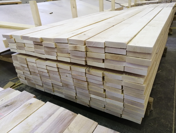 24 mm x 100 mm x 3000 mm  Eingefasstes Brett Birke R/S KD