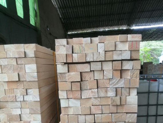 50 mm x 150 mm x 1250 mm KD S4S Heat Treated Balsa tree Lumber