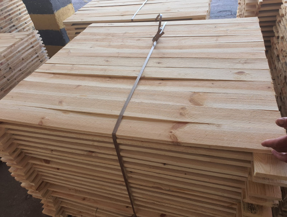 23 mm x 96 mm x 4000 mm KD R/S Heat Treated Siberian Pine Lumber