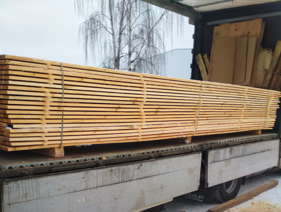 25 mm x 100 mm x 6000 mm  Eingefasstes Brett Fichte-Kiefer (S-P) R/S GR