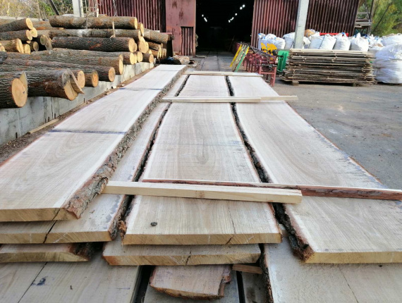 31 mm x 120 mm x 2000 mm Oak Flitch