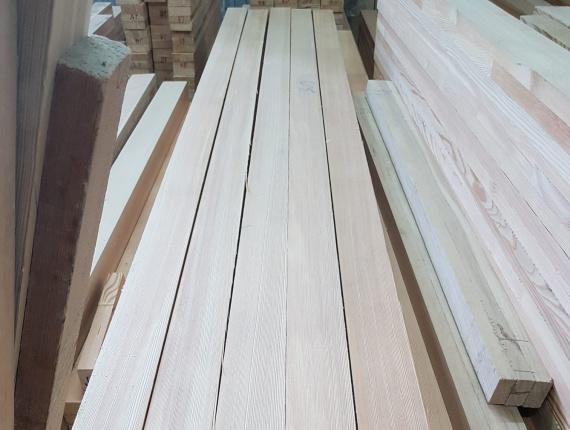 Siberian Larch Glued window scantlings 82 mm x 86 mm x 6000 mm