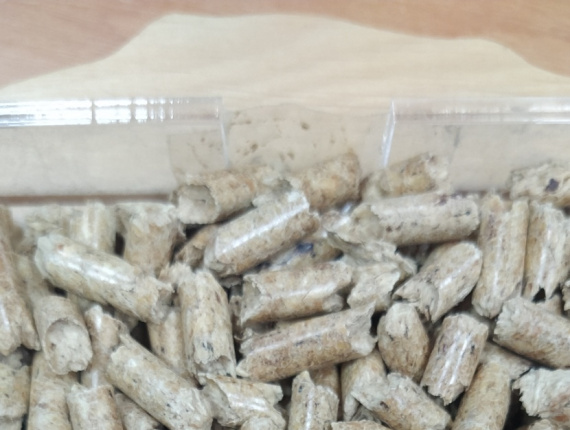 Holzpellets  Gemeine Fichte 6 mm x 35 mm