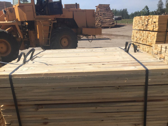 貨盤木材 云杉 - 松 50 mm x 150 mm x 6 m