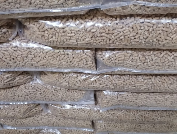 Pine Wood pellets 6 mm x 15 mm