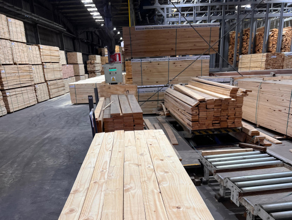 38 mm x 200 mm x 4000 mm KD R/S Heat Treated Taeda Pine Lumber
