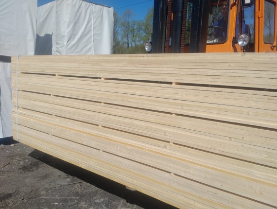 47 mm x 103 mm x 3000 mm KD S4S  Siberian spruce Lumber