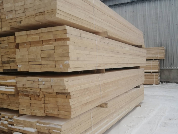 47 mm x 200 mm x 6000 mm KD R/S  European spruce Lumber
