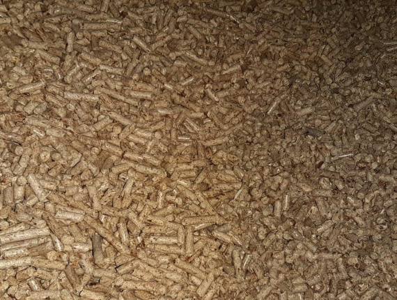 Holzpellets  Gemeine Fichte 8 mm x 30 mm