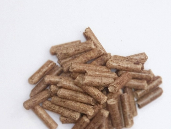 Holzpellets  Gemeine Fichte 8 mm x 30 mm