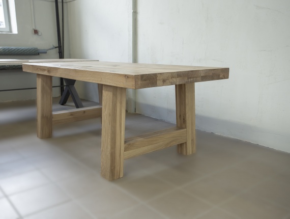 Bavaria Oak Table