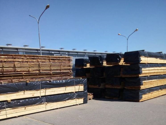 44 mm x 100 mm x 3985 mm GR S4S  European spruce Lumber